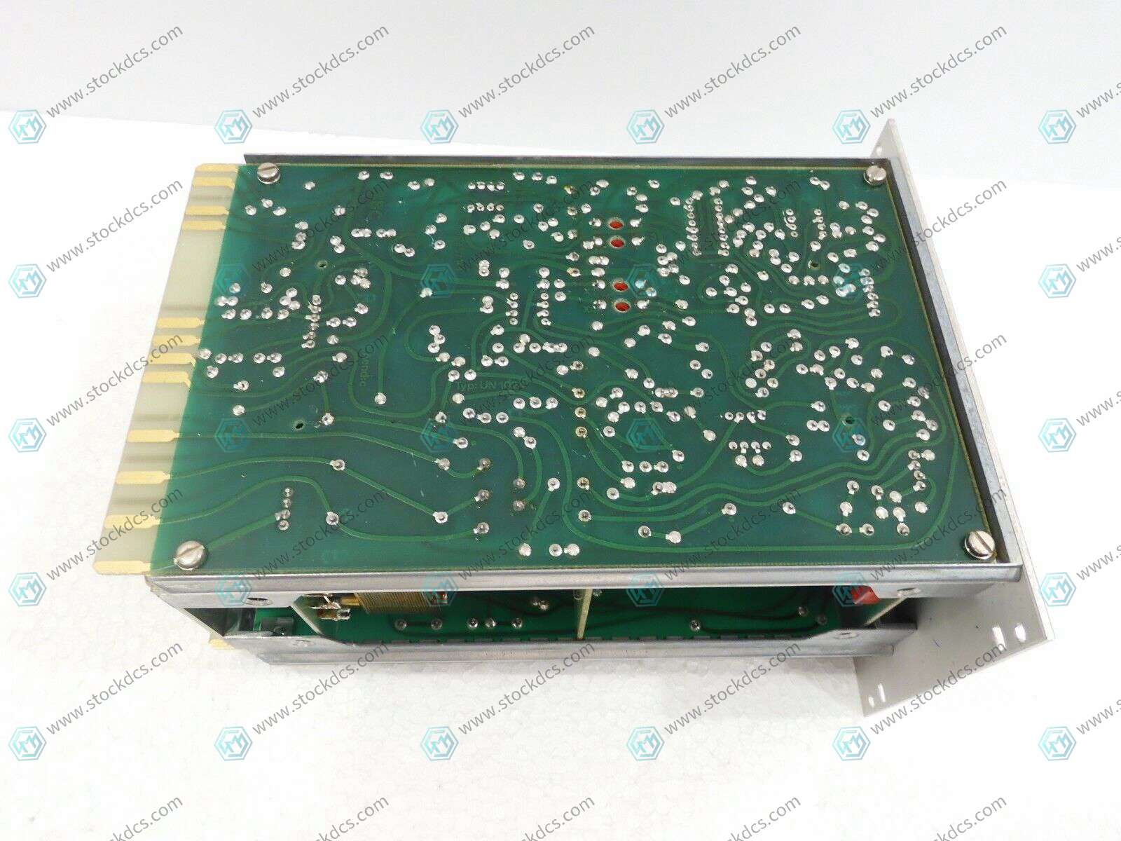 ABB UN1024c-P  远程终端模块 