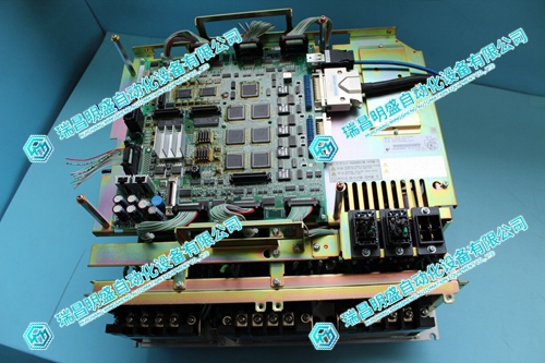 Yaskawa CACR-SK300AAB机器人控制器